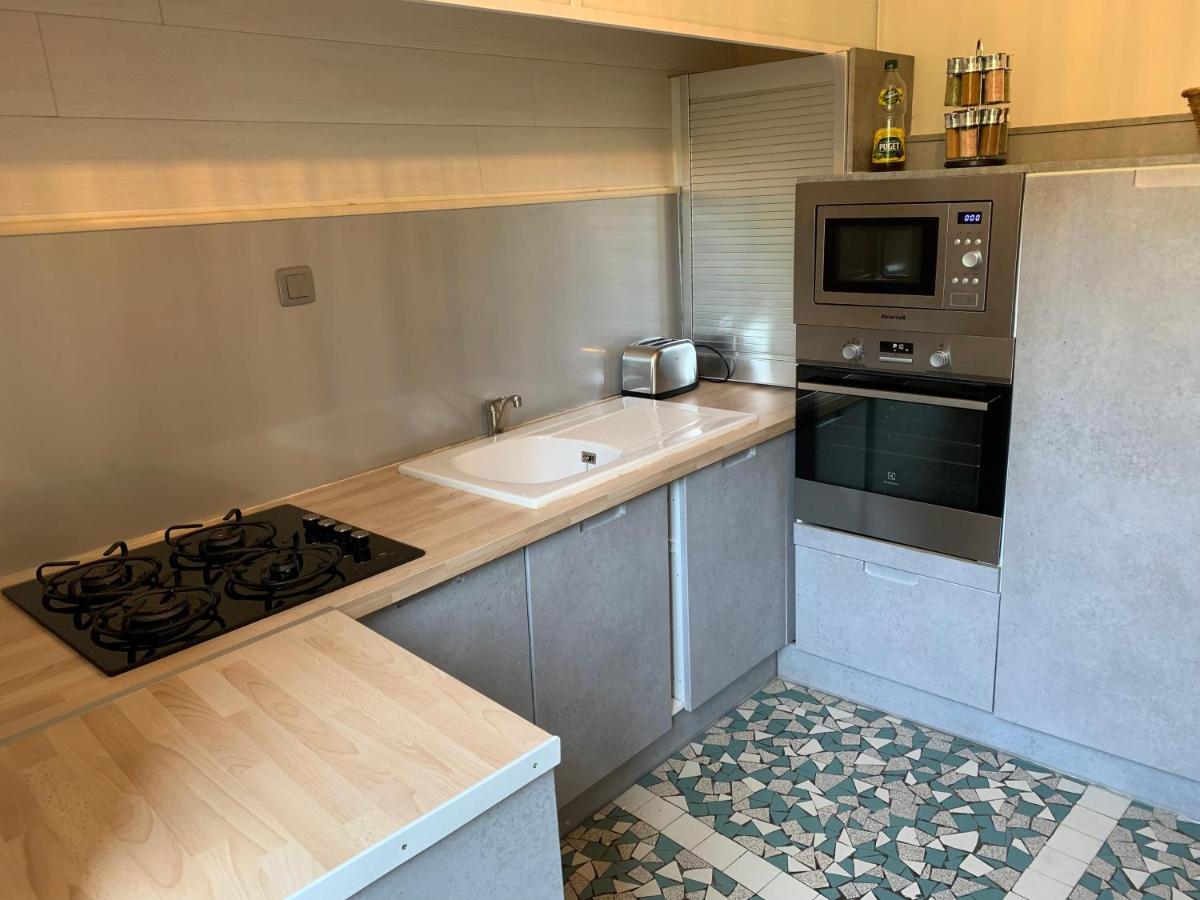 Au Bord De La Rivier Villa